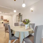 アパート Luxcosy72sq M Selfcheckin Huge2rooms 9minoldtown Freeparking ヴィリニュス